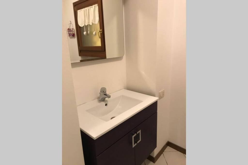 Al Numero 13 - Zona Clinica Pederzoli Peschiera del Garda Exterior foto